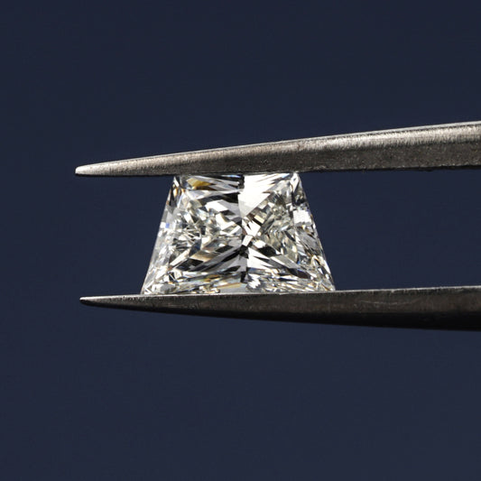 Trapezoid Brilliant Cut Lab grown Diamond,14KT Gold Engagement Ring,CVD-HPHT Diamond For Studs,Side Stone Diamond Ring,Fancy Cut Diamond