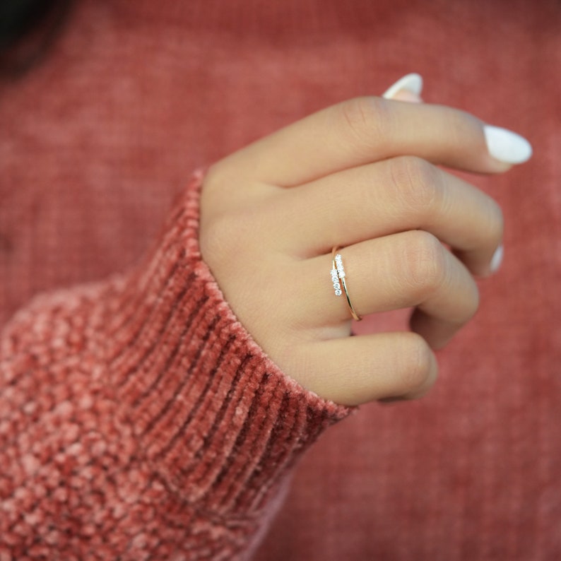 Lab Diamond Bypass Ring โ 14K Gold Minimal Crossover Ring