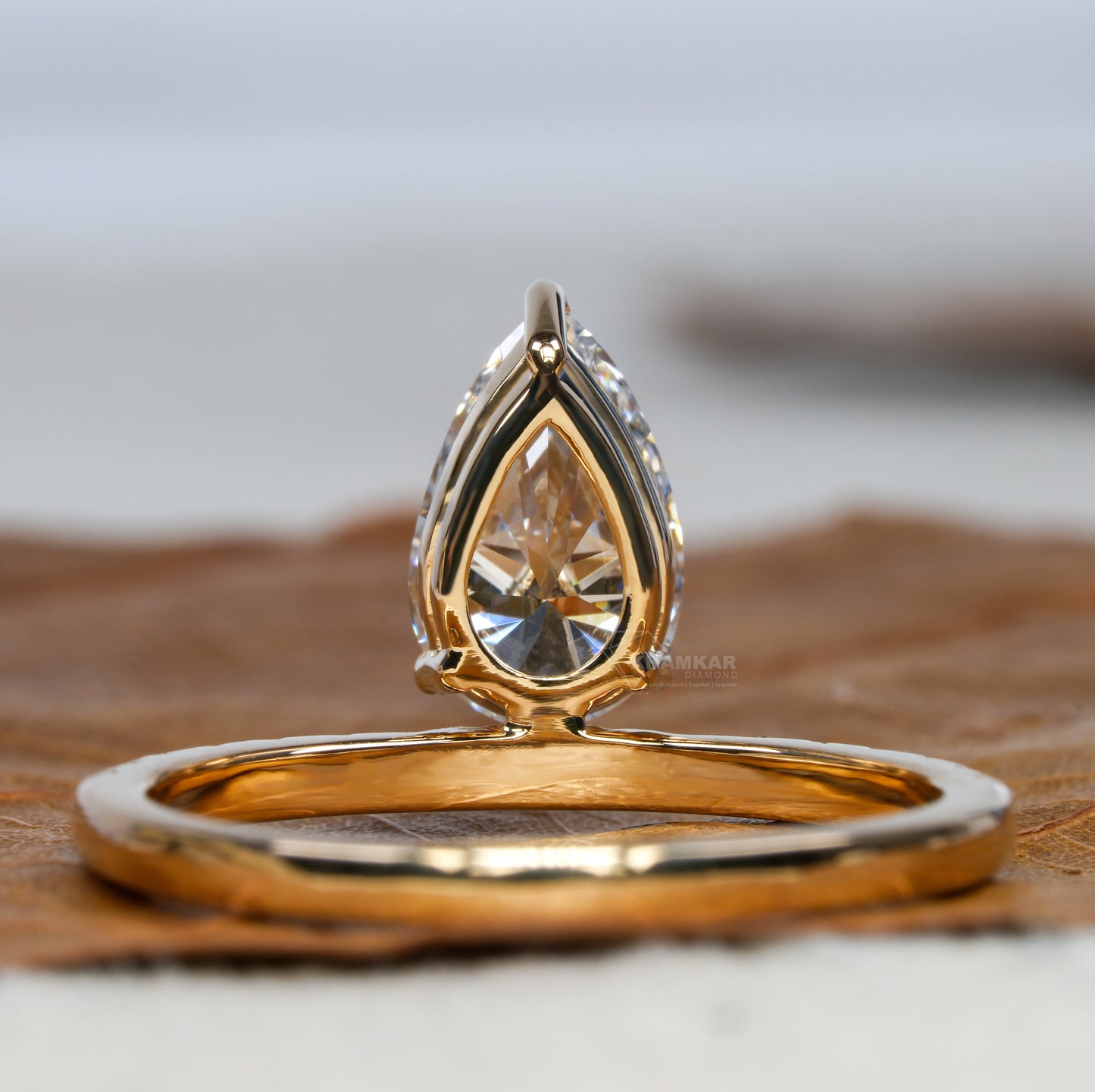 1CT Pear Cut Lab Grown Diamond Halo Engagement Ring For Gift