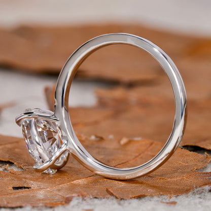 ast-West Oval Lab Grown Diamond Engagement Ring D