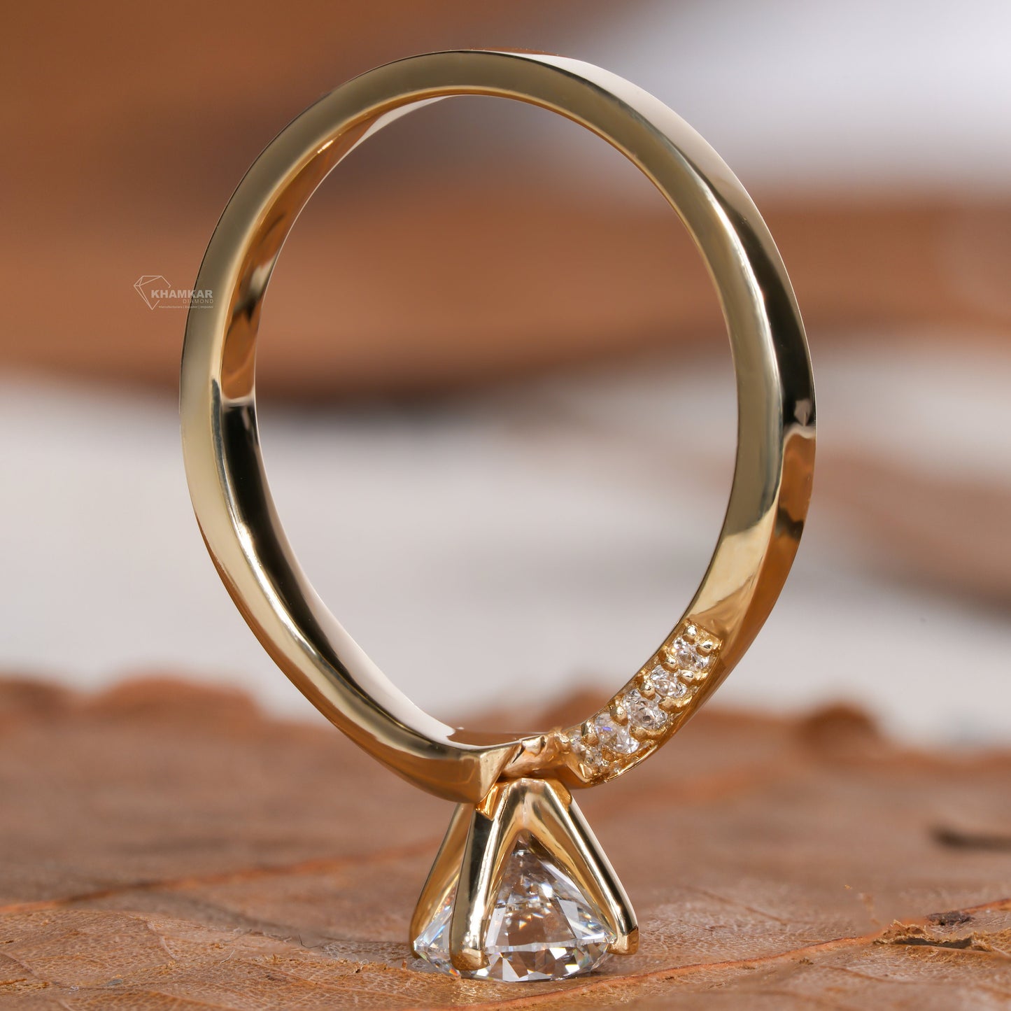 Round Lab Diamond Engagement Ring – Twisted Pave Band