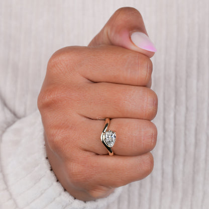 1CT Pear Lab Diamond Ring | Curved Solitaire Engagement Ring For Her