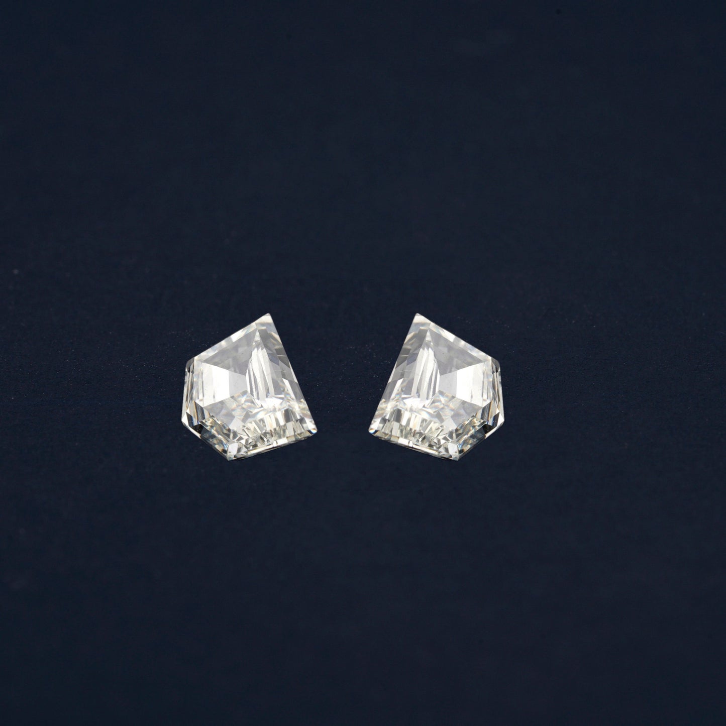 Cadillac Step Cut Lab grown Diamonds Pair For Side Stone Ring CVD-HPHT Diamond For Studs Matching Pair Of Antique Shape Diamond Loose