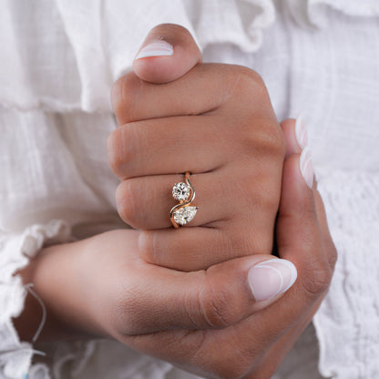 2CT Toi et Moi Diamond Ring – Round & Pear Ring for Her