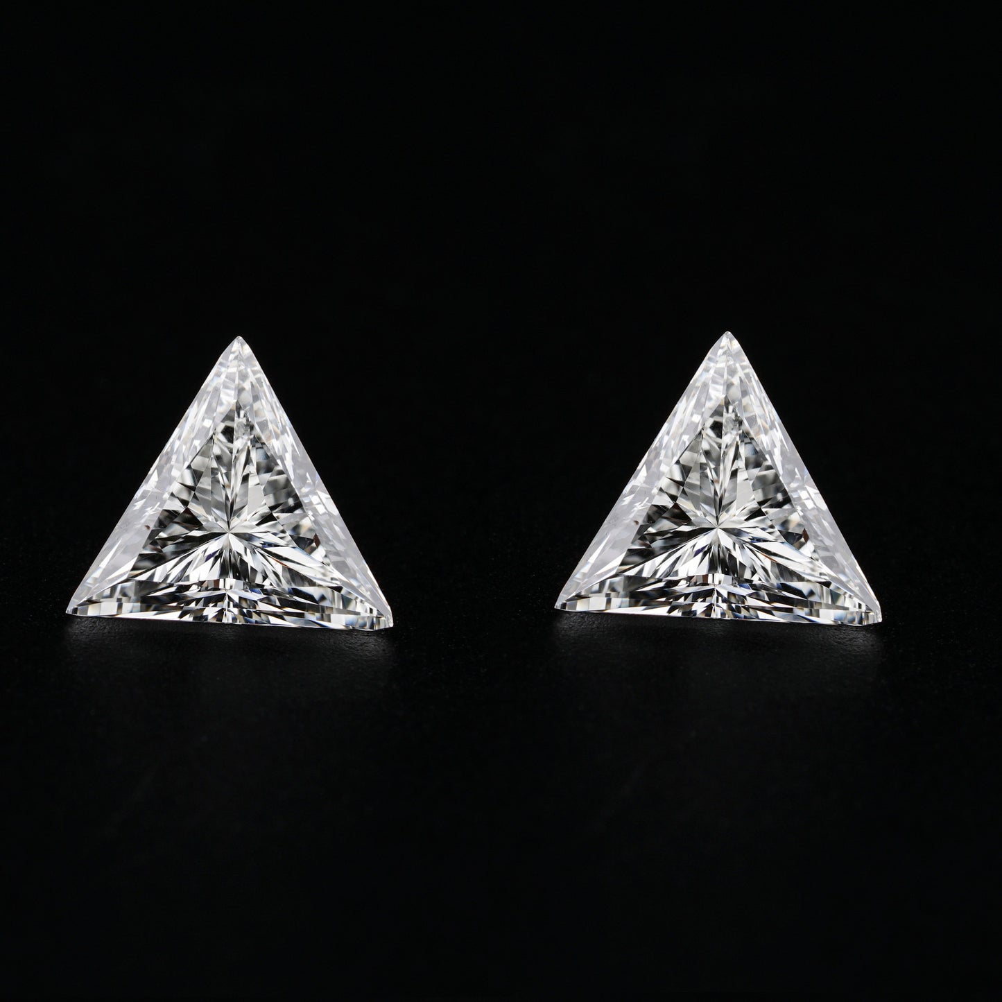 Triangle Lab Diamond Engagement Ring,Triangle Side Stone Diamond Ring,Fancy Cut Diamond,14K White Gold Triangle Bezel Stud,CVD Diamond