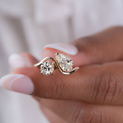 2CT Toi et Moi Diamond Ring – Round & Pear Ring for Her