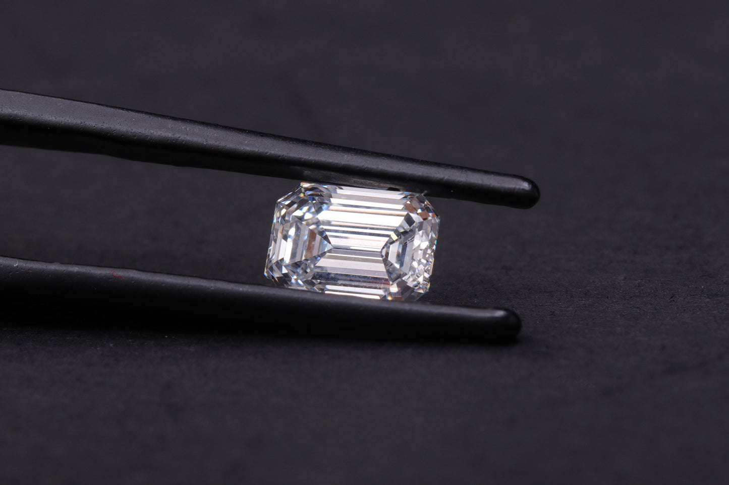 Emerald Cut Labgrown Diamond For Engagement Ring DE Color Loose Diamond For Wedding Band Emerald Cut Solitaire Diamond Pendant CVD Diamond