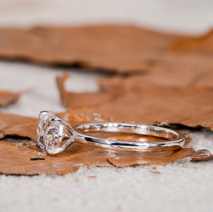 ast-West Oval Lab Grown Diamond Engagement Ring D