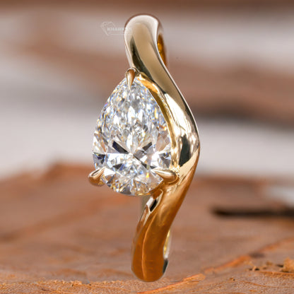 1CT Pear Lab Diamond Ring | Curved Solitaire Engagement Ring For Her