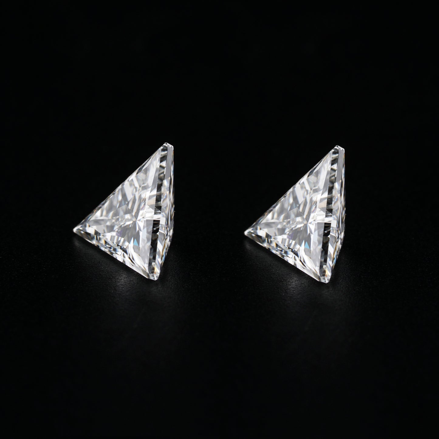 Triangle Lab Diamond Engagement Ring,Triangle Side Stone Diamond Ring,Fancy Cut Diamond,14K White Gold Triangle Bezel Stud,CVD Diamond