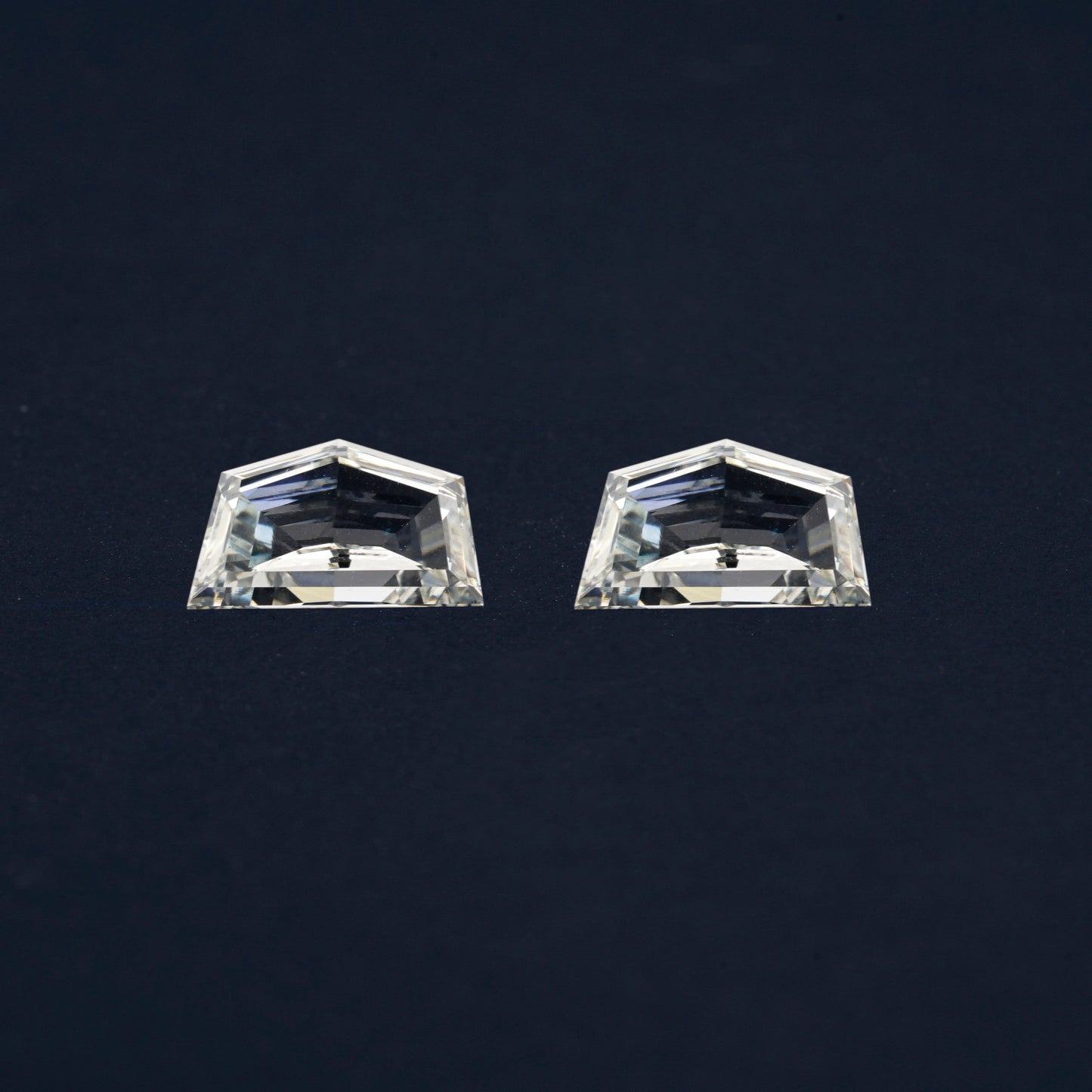 Cadillac Step Cut Lab grown Diamonds Pair For Side Stone Ring CVD-HPHT Diamond For Studs Matching Pair Of Antique Shape Diamond Loose