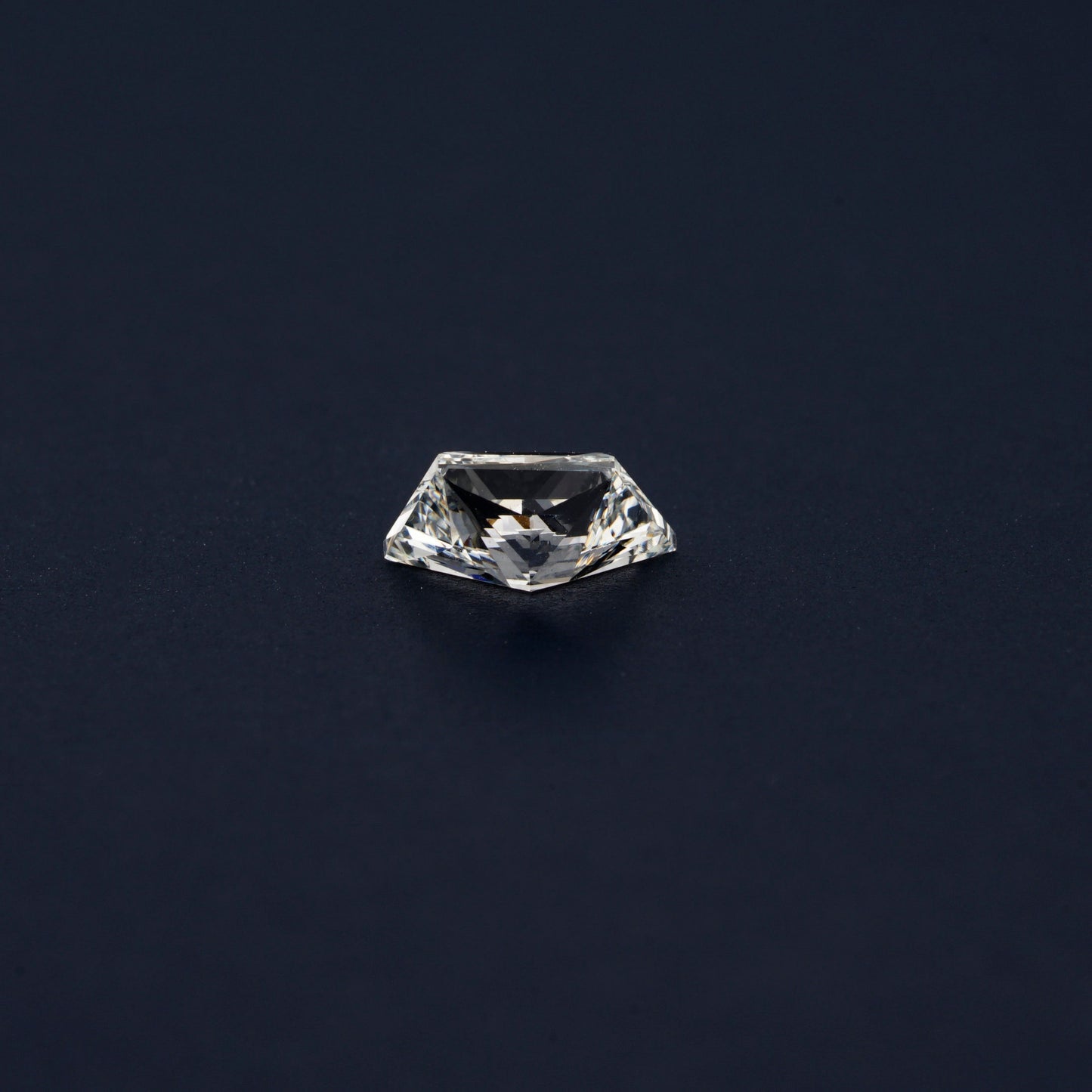 Trapezoid Brilliant Cut Lab grown Diamond,14KT Gold Engagement Ring,CVD-HPHT Diamond For Studs,Side Stone Diamond Ring,Fancy Cut Diamond