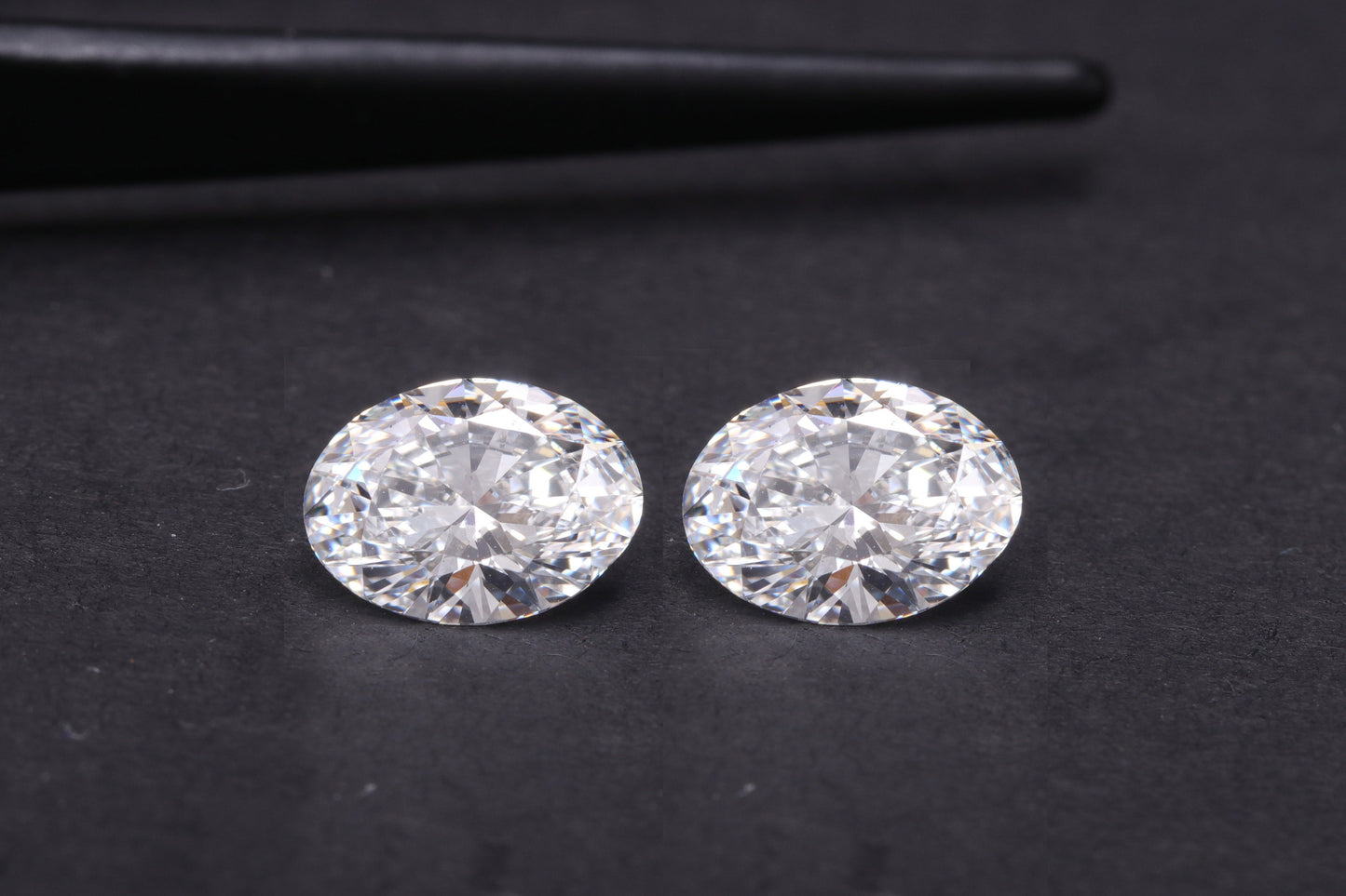 Oval Cut Labgrown Diamond Pair For Earring Studs D-E Color Loose Diamond For Gift CVD Diamond For Engagement Ring Conflict Free Diamond Pair