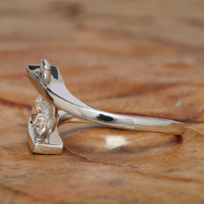 1CT Round Brilliant Lab Diamond Cross Over Engagement Ring