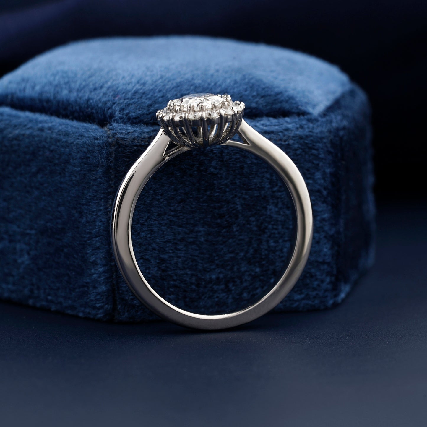 1CT Oval Cut Lab Diamond Ring | Halo Wedding Ring