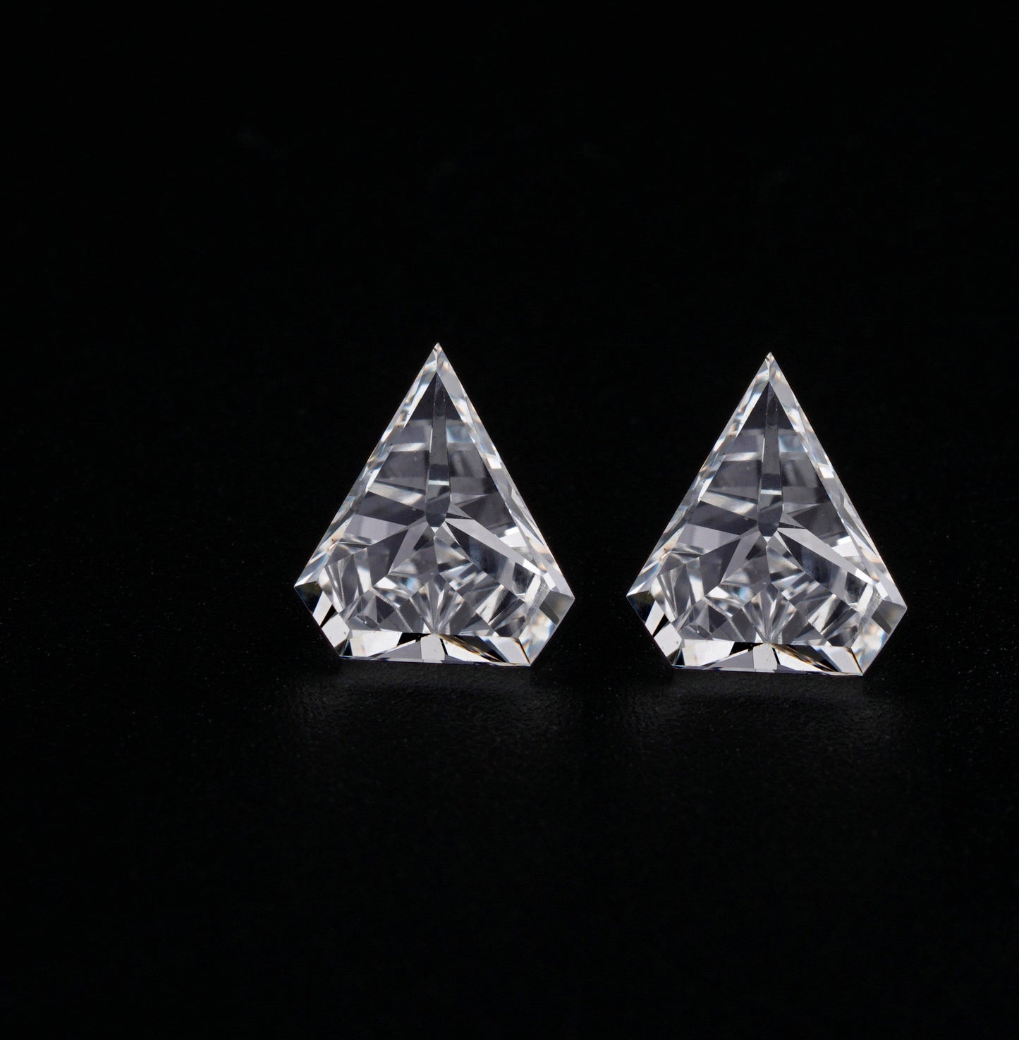 Shield Cut Lab Created Diamond For Charms Earring 14K Gold Lab Grown Diamond Loose For Jewelry Eco Friendly Diamond Loose For Dainty Ring