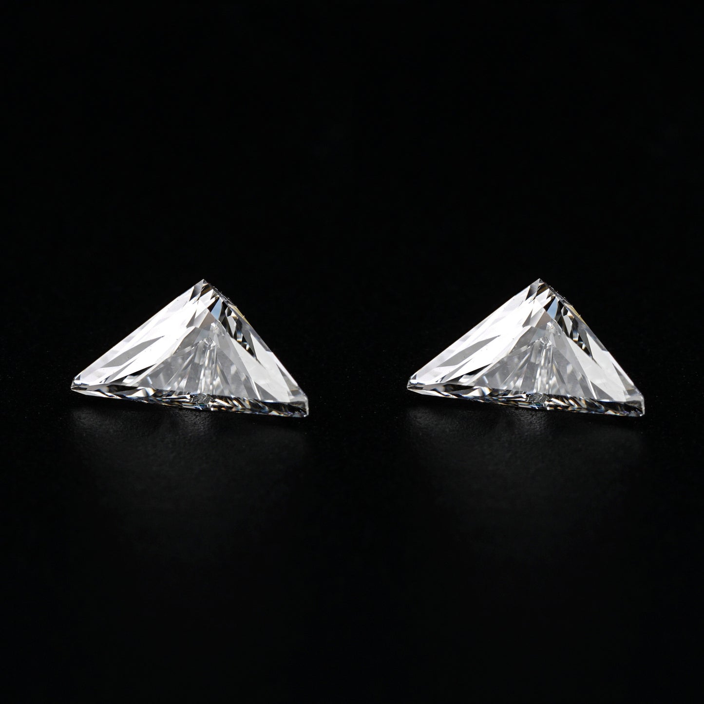 Triangle Lab Diamond Engagement Ring,Triangle Side Stone Diamond Ring,Fancy Cut Diamond,14K White Gold Triangle Bezel Stud,CVD Diamond