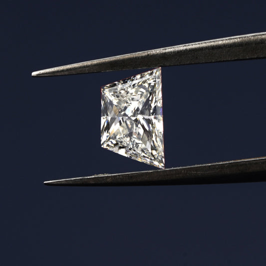 Trapezoid Brilliant Cut Lab grown Diamond,14KT Gold Engagement Ring,CVD-HPHT Diamond For Studs,Side Stone Diamond Ring,Fancy Cut Diamond