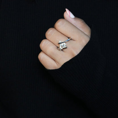 1CT Round Brilliant Lab Diamond Cross Over Engagement Ring