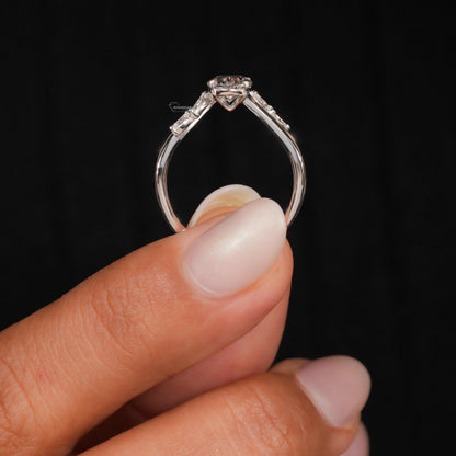1.00 CT Oval Cut Lab Grown Diamond Platinum Ring with Marquise Side Stones