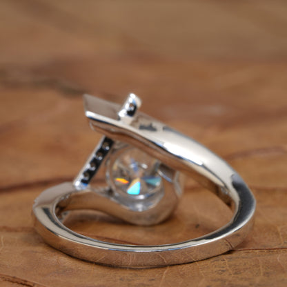 1CT Round Brilliant Lab Diamond Proposal & Promise Ring