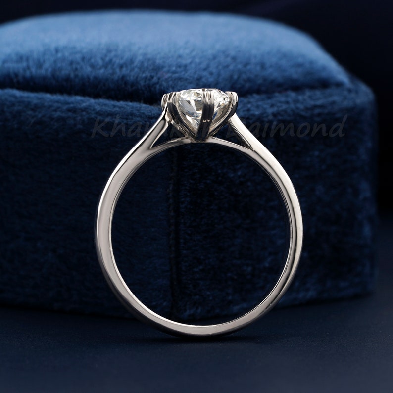 Oval Lab Grown Diamond Engagement Ring â€“ Solitaire Ring