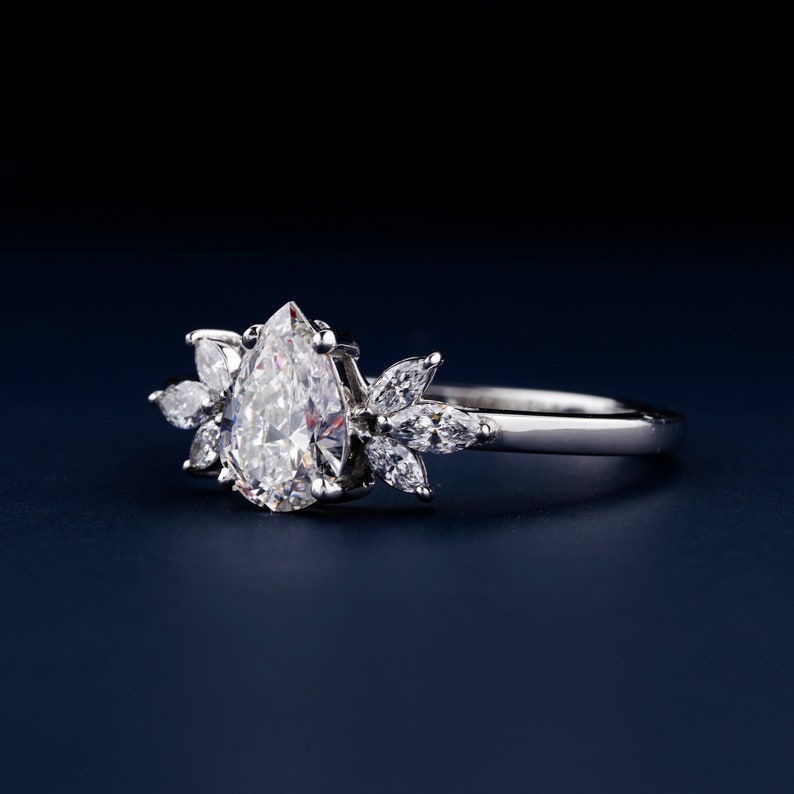 Pear Cut Diamond Engagement Ring,1 CT Pear Labgrown Diamond Ring,Marquise Side Stone Ring,Vintage Style Wedding Ring,Anniversary Gifts