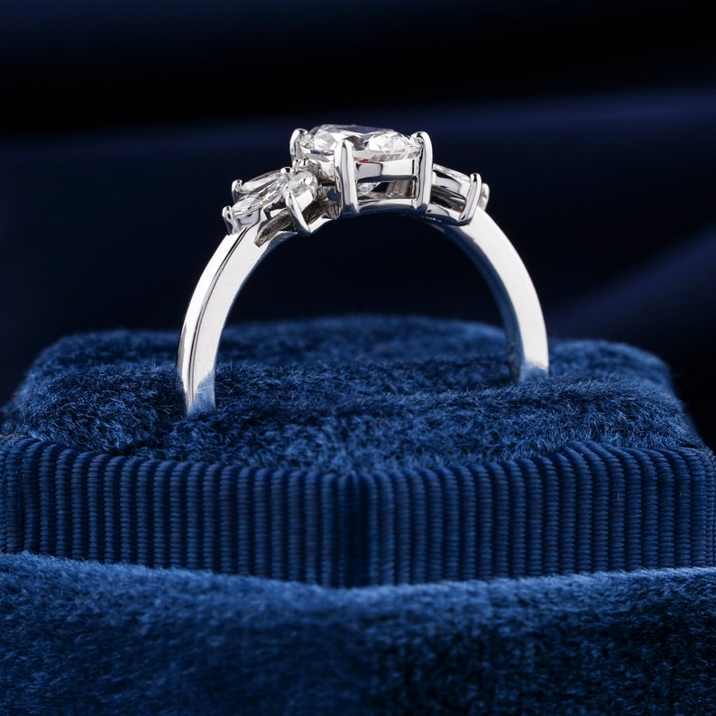 Pear Cut Diamond Engagement Ring,1 CT Pear Labgrown Diamond Ring,Marquise Side Stone Ring,Vintage Style Wedding Ring,Anniversary Gifts