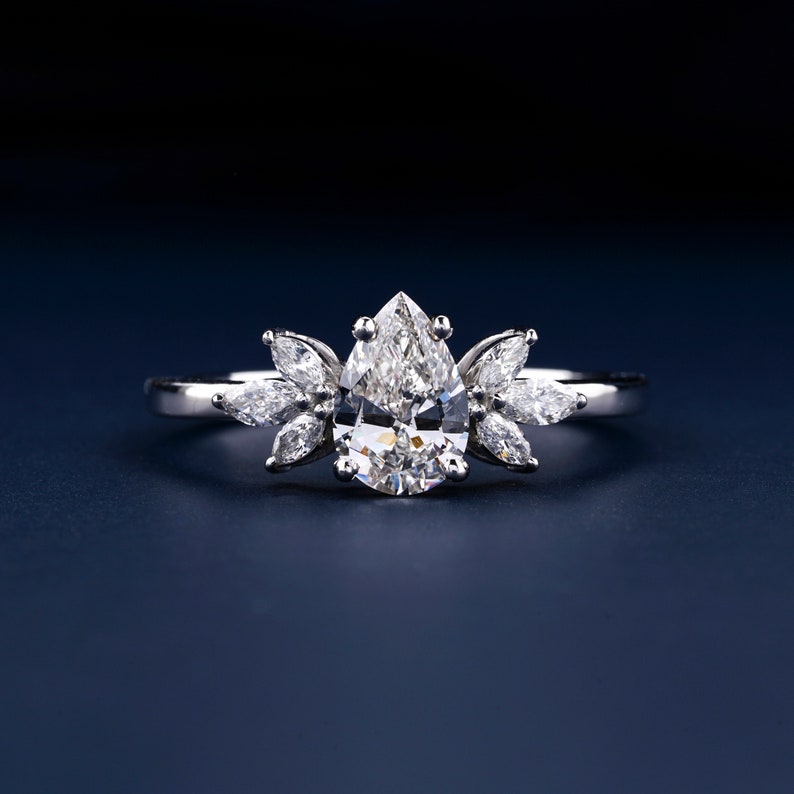 Pear Cut Diamond Engagement Ring,1 CT Pear Labgrown Diamond Ring,Marquise Side Stone Ring,Vintage Style Wedding Ring,Anniversary Gifts