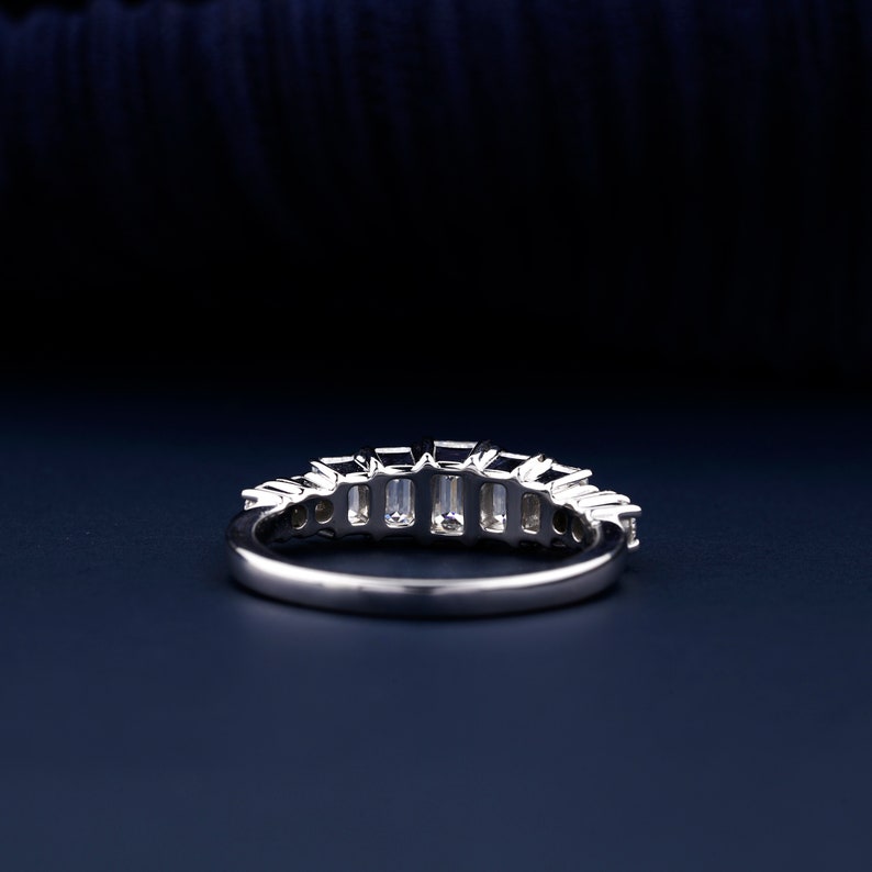 1.55TCW Emerald Lab Diamond Eternity Band Lab Created Side Stone Round Diamond Band White Gold Emerald-Round Stackable Band CVD Diamond Band