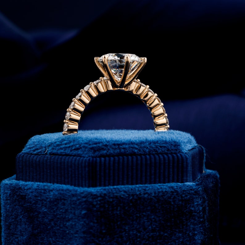 Round Cut Lab Grown Diamond Engagement Ring,0.50 To 3 Ct E/VS1 Diamond Ring,Pave Diamond Wedding Ring,Anniversary Gift,CVD Diamond,Gift Ring