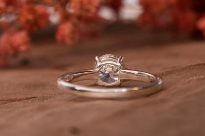 Round Lab Grown Diamond Solitaire Ring – Yellow Gold