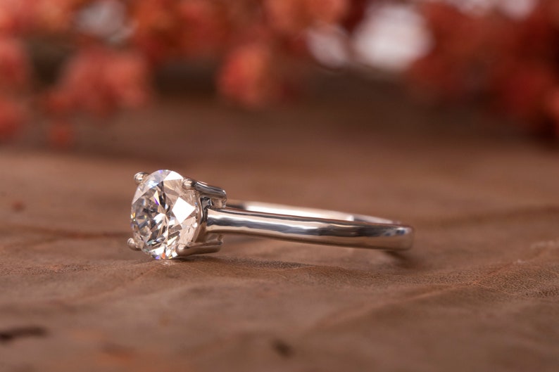 Round Cut Lab Grown Diamond Ring,Solitaire Diamond Engagement Ring,0.25 to 1.00 Ct E/vs1 Round Wedding Ring For Her,Minimalist Ring For Gift