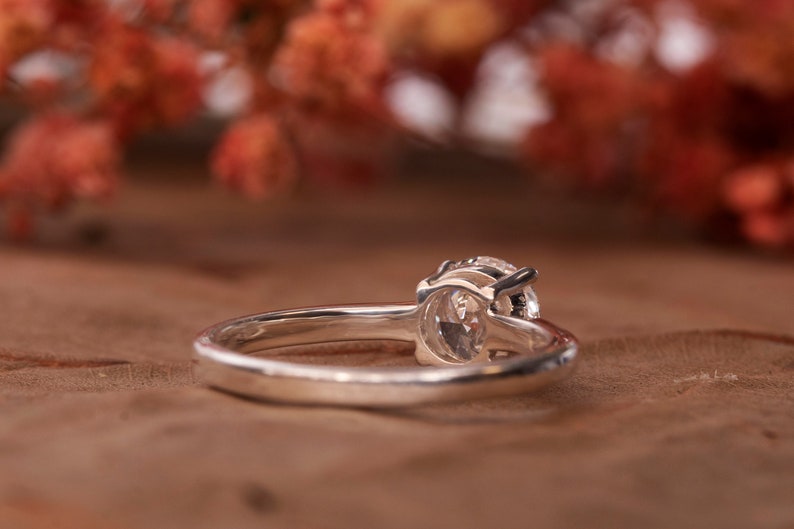 Round Cut Lab Grown Diamond Ring,Solitaire Diamond Engagement Ring,0.25 to 1.00 Ct E/vs1 Round Wedding Ring For Her,Minimalist Ring For Gift