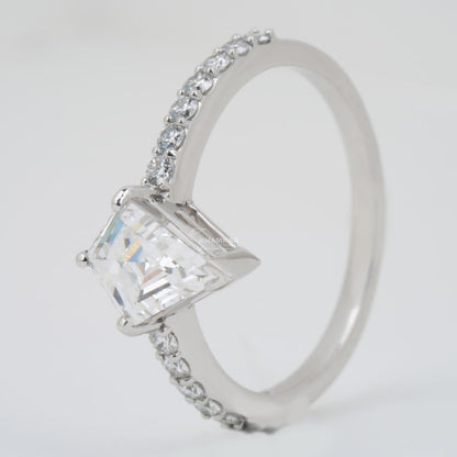⭐ Kite Cut Lab Diamond Engagement Ring 1.5 Ct White Gold