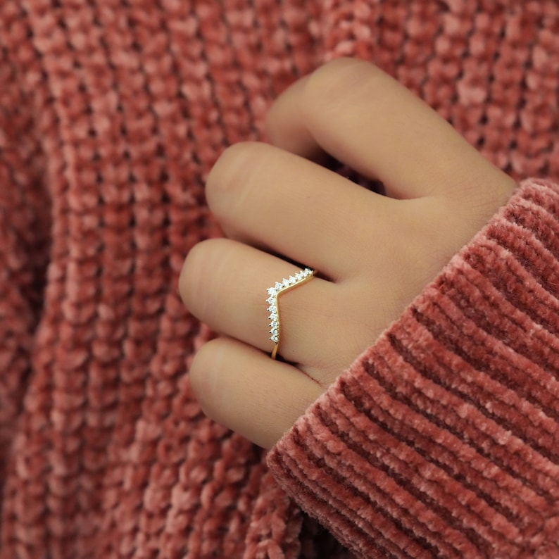 Lab Diamond Chevron Ring 14K Gold Curved Wedding Band