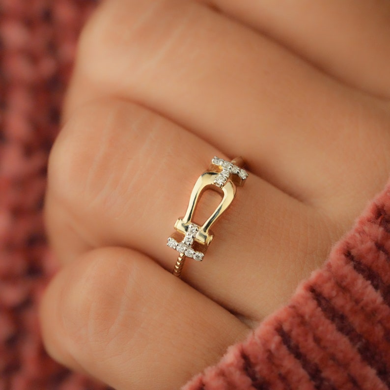 14K Gold Round Lab Diamond Buckle Ring