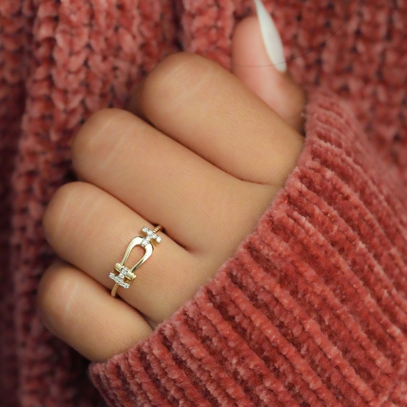 14K Gold Round Lab Diamond Buckle Ring