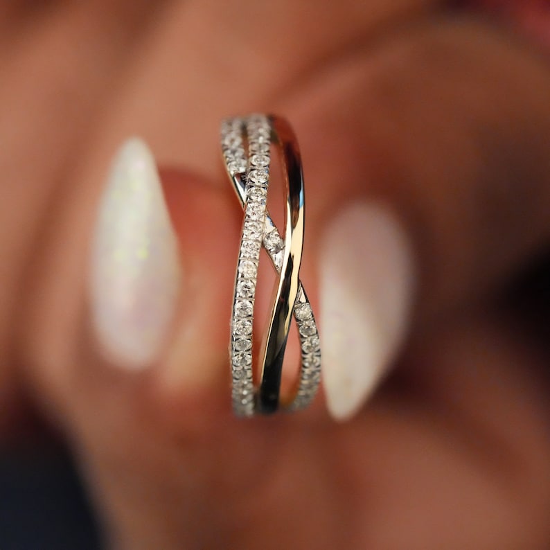 Crossover Lab Diamond Ring 14K Gold Criss Cross Wedding Band