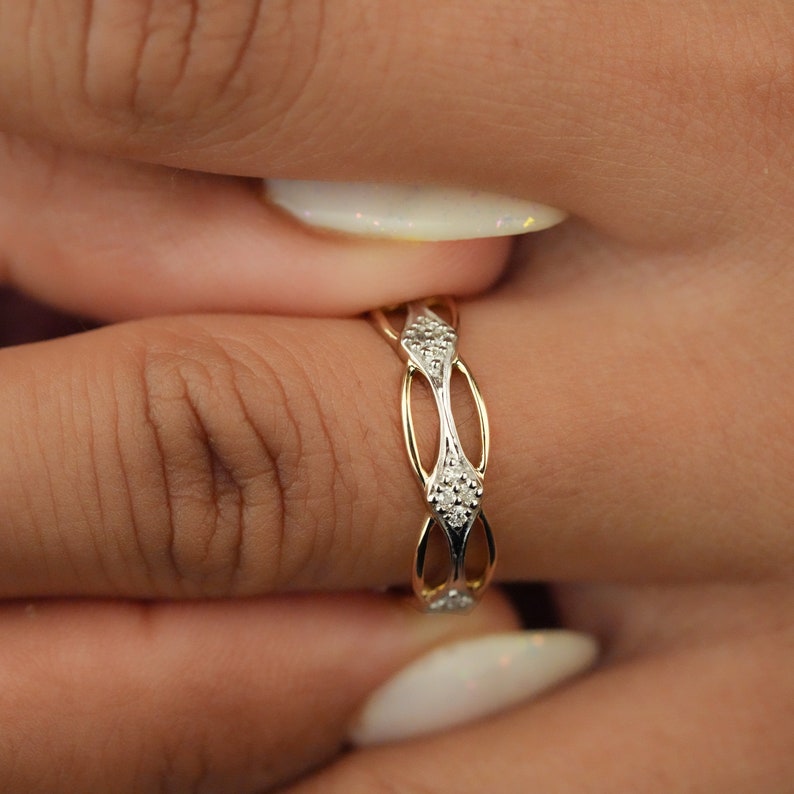 14K Gold Marquise Link Band Minimal Dainty Ring for her
