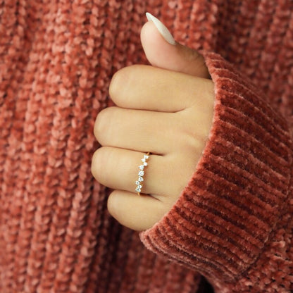 Lab Grown Diamond Cluster Engagement Ring – Minimalist Multi Stone Ring