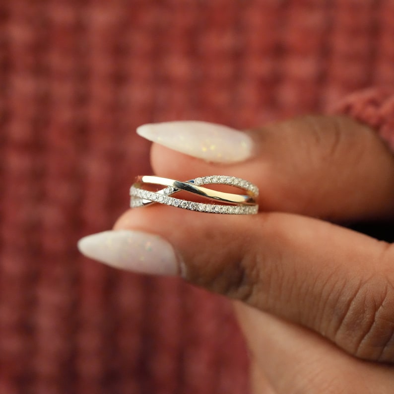 Crossover Lab Diamond Ring 14K Gold Criss Cross Wedding Band