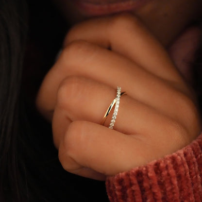 14K Gold Round Lab Grown Diamond Crossover Ring