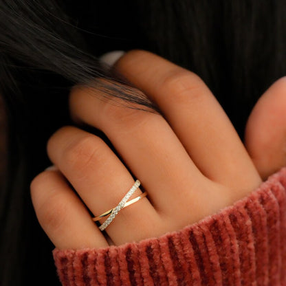 14K Gold Round Lab Grown Diamond Crossover Ring
