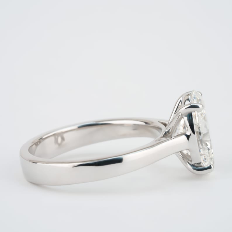 Oval Lab Diamond Ring Solitaire Engagement Ring, IGI Certified