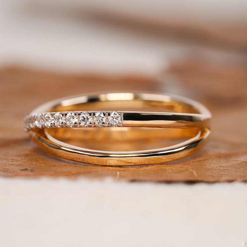 14K Gold Round Lab Grown Diamond Crossover Ring