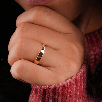 14K Gold Twist Wedding Band | Lab Diamond Möbius Ring