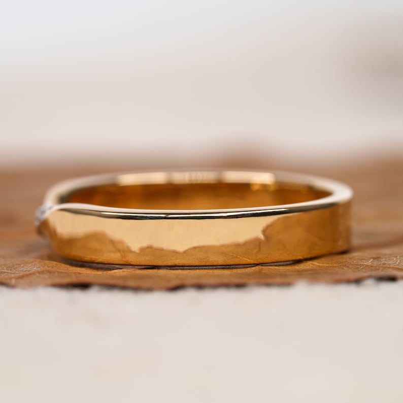 14K Gold Twist Wedding Band | Lab Diamond Möbius Ring