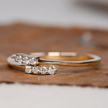 Lab Diamond Bypass Ring – 14K Gold Minimal Crossover Ring