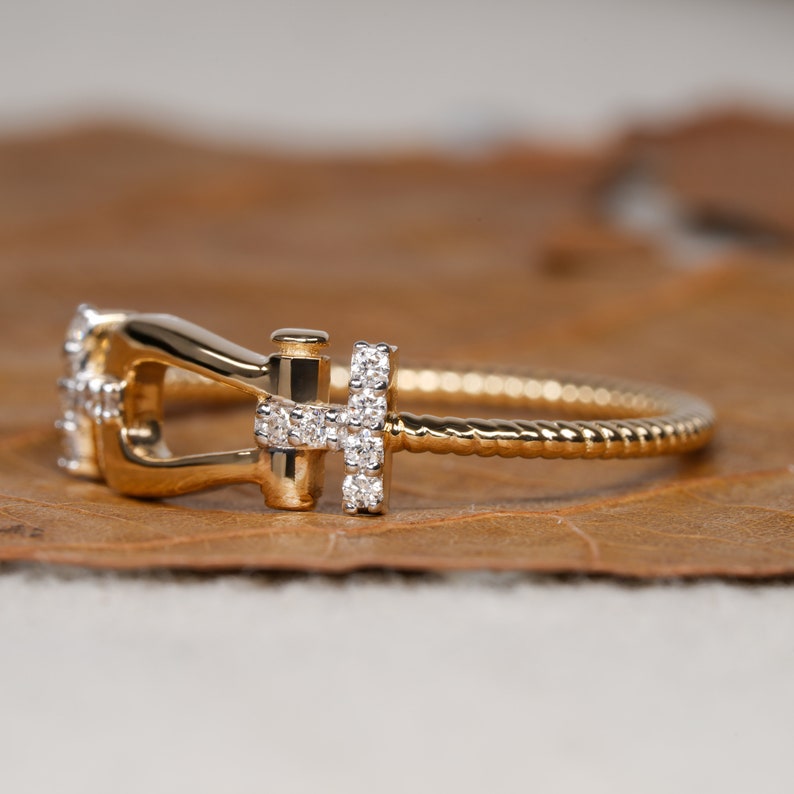 14K Gold Round Lab Diamond Buckle Ring